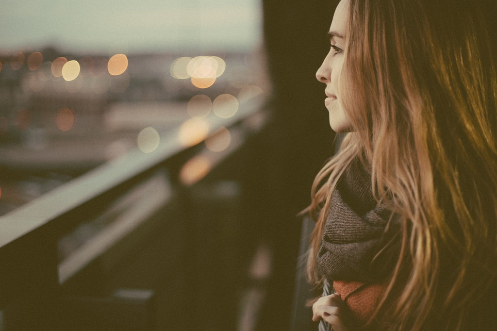 Pros and Cons of Tape in Hair Extensions